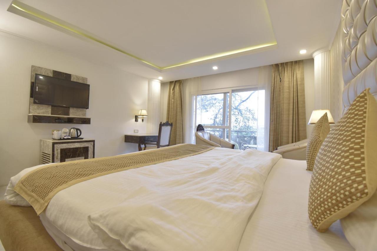The Royal Castle Hot And Cold Centralized Hotel Dharamshala Luaran gambar